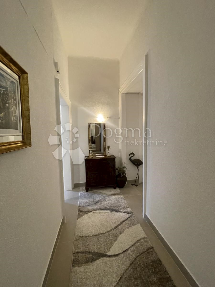 Apartma Crikvenica, 83,24m2