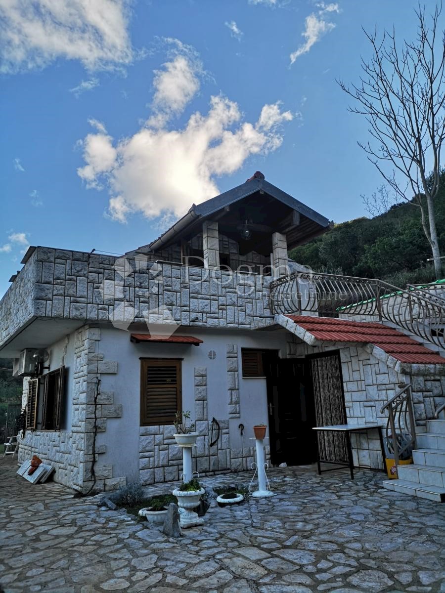 Hiša Trpanj, 120m2