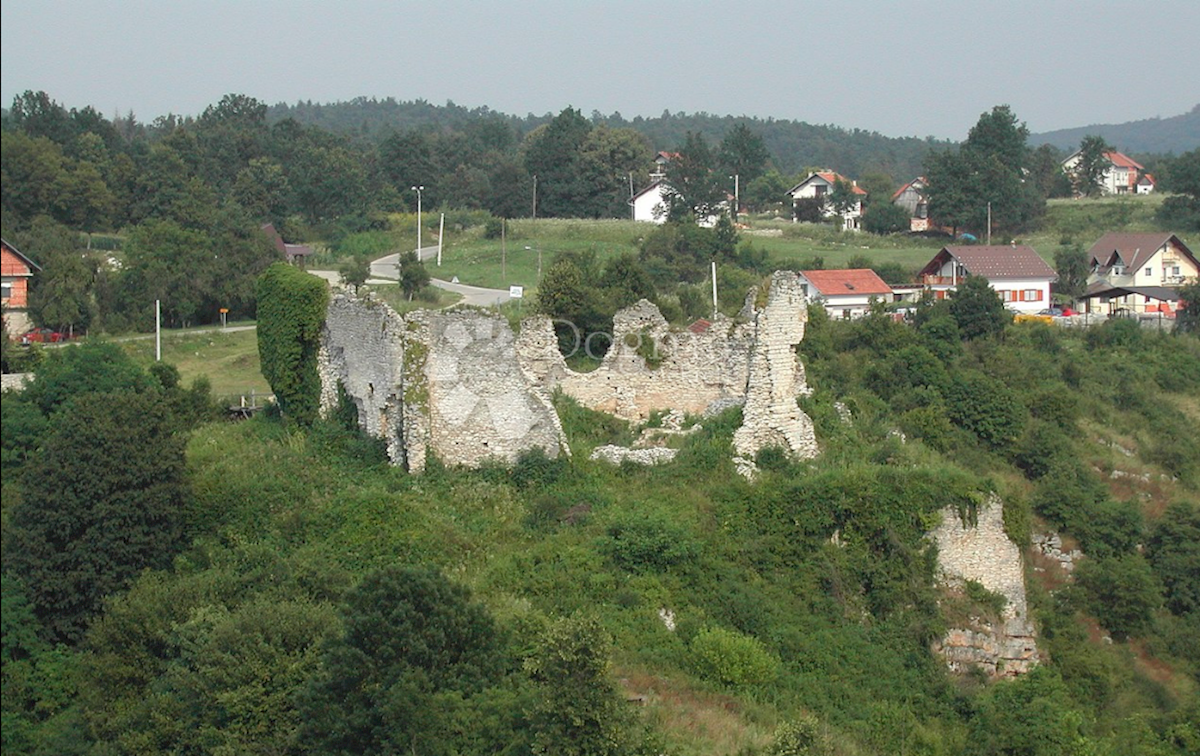 Zemljišče Slunj, 2.144m2