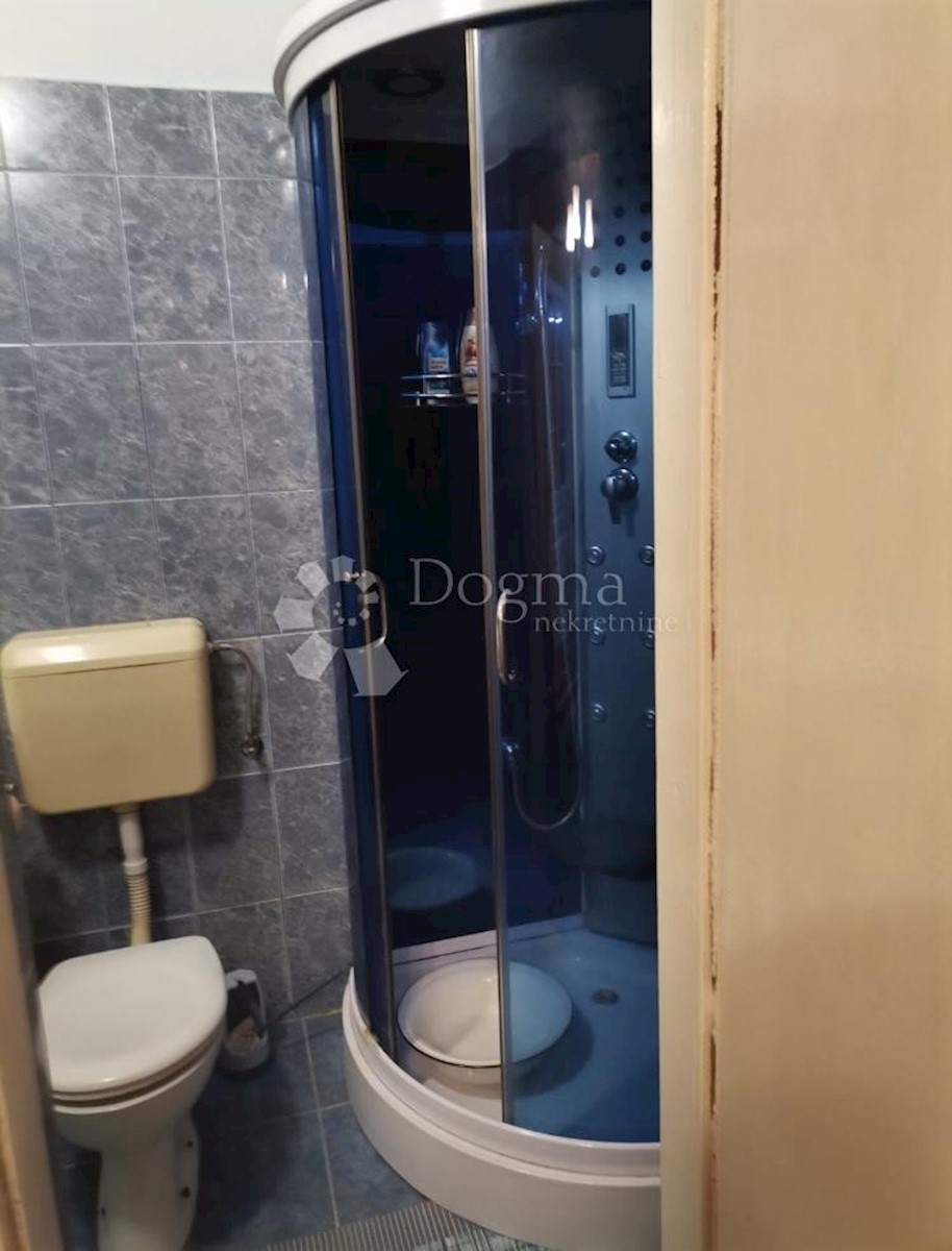 Stanovanje Centar, Vinkovci, 64m2