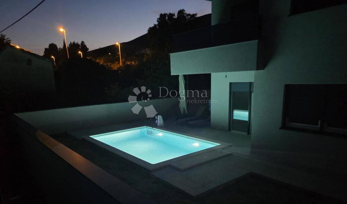 Stanovanje Kaštel Novi, Kaštela, 75,36m2