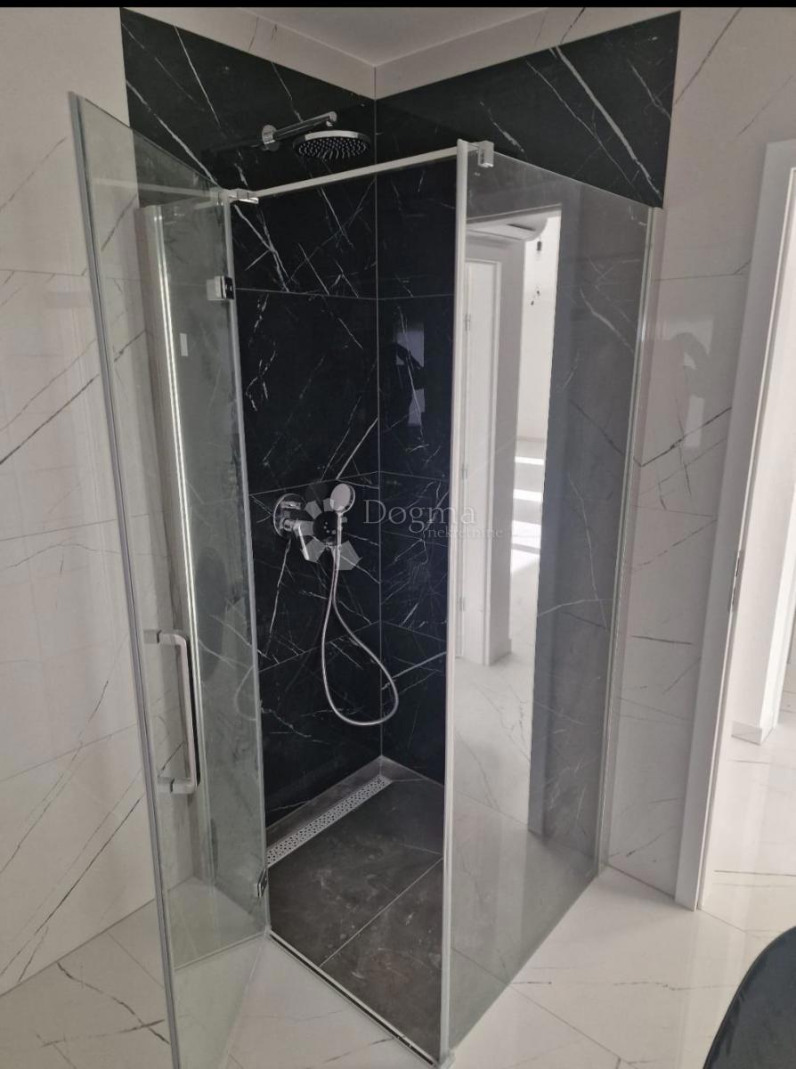 Stanovanje Kaštel Novi, Kaštela, 75,36m2