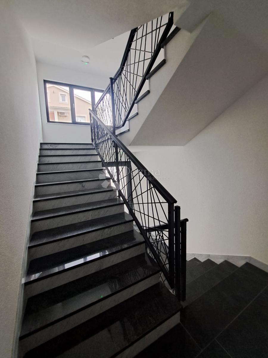 Stanovanje Kaštel Novi, Kaštela, 75,36m2