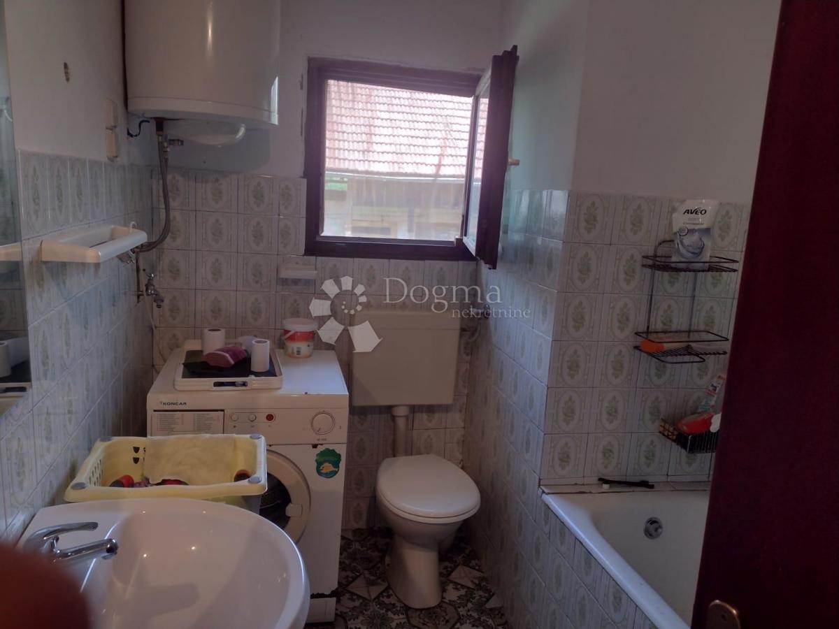 Hiša Zvečaj, Duga Resa, 150m2