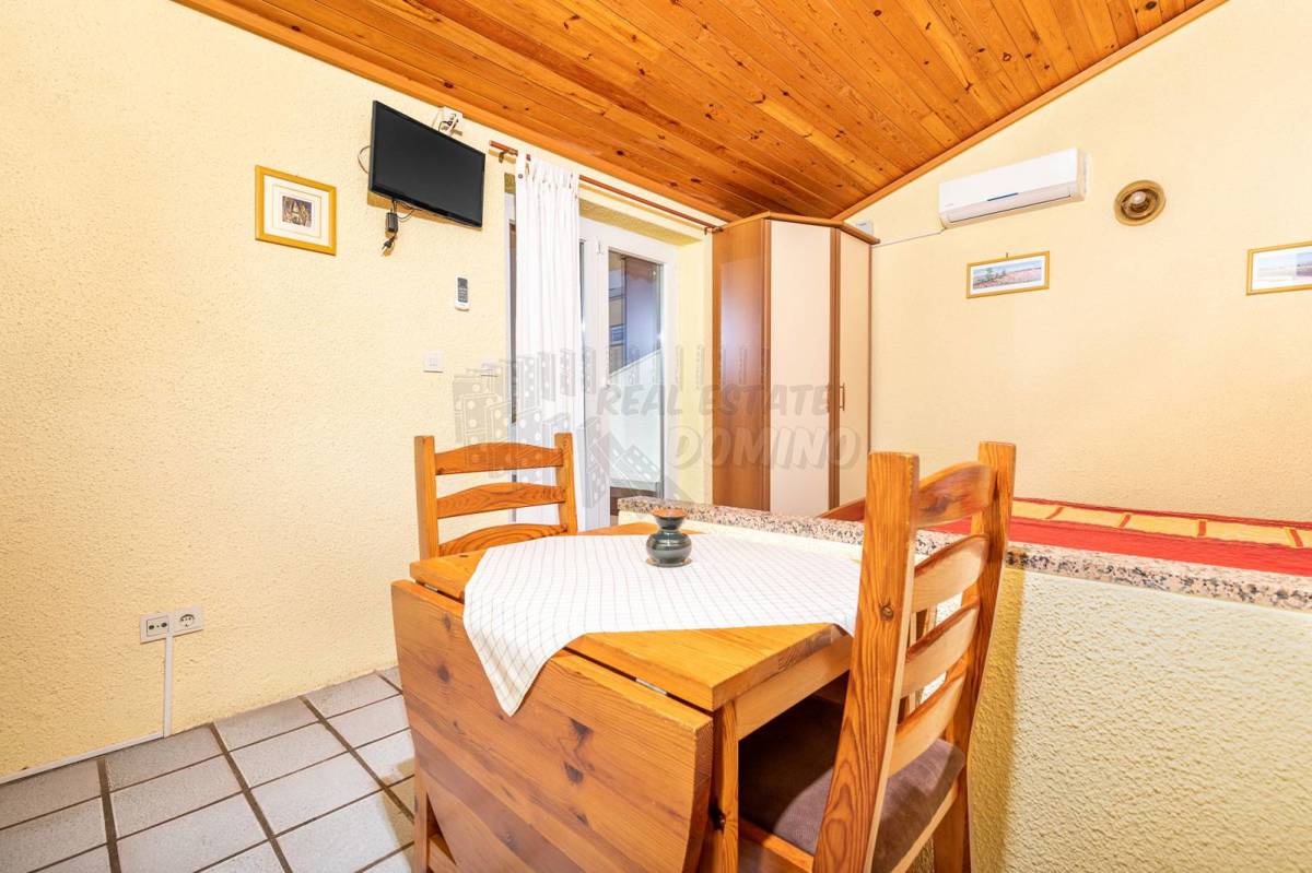 Otok Krk-odlična priložnost za investicijo-prva vrsta do morja-Punat!