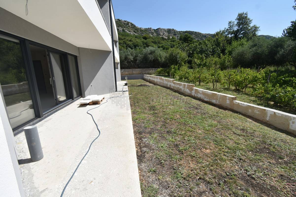 Novogradnja z vrtom - Baška!! Otok Krk Pošaljite povratne informacije Bočne ploče Povijest Spremljeno