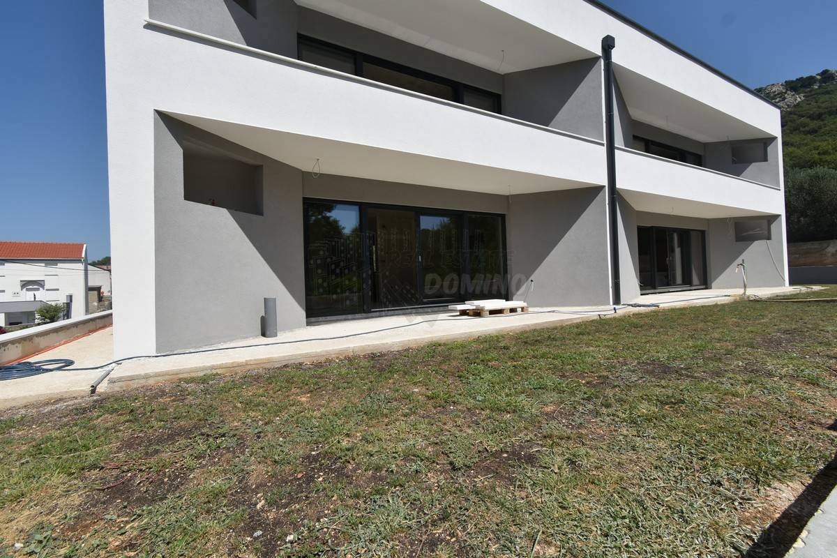 Novogradnja z vrtom - Baška!! Otok Krk Pošaljite povratne informacije Bočne ploče Povijest Spremljeno