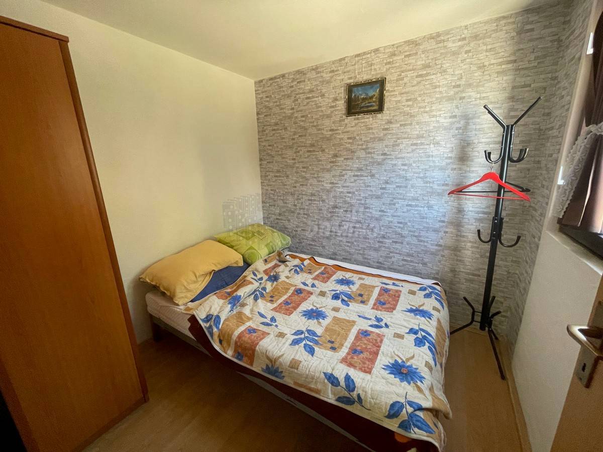 Hiša s 3 apartmaji, priložnost! Otok Krk!