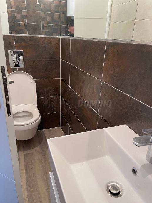 Dva apartmaja z vrtom! Mesto Krk!