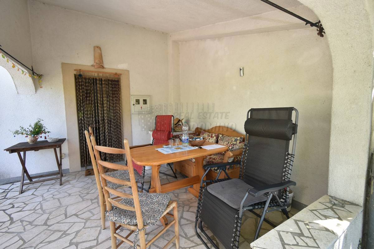 Prenovljena hiša z velikim vrtom! Otok Krk