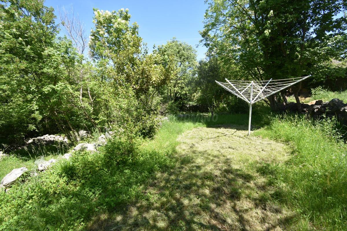 Prenovljena hiša z velikim vrtom! Otok Krk