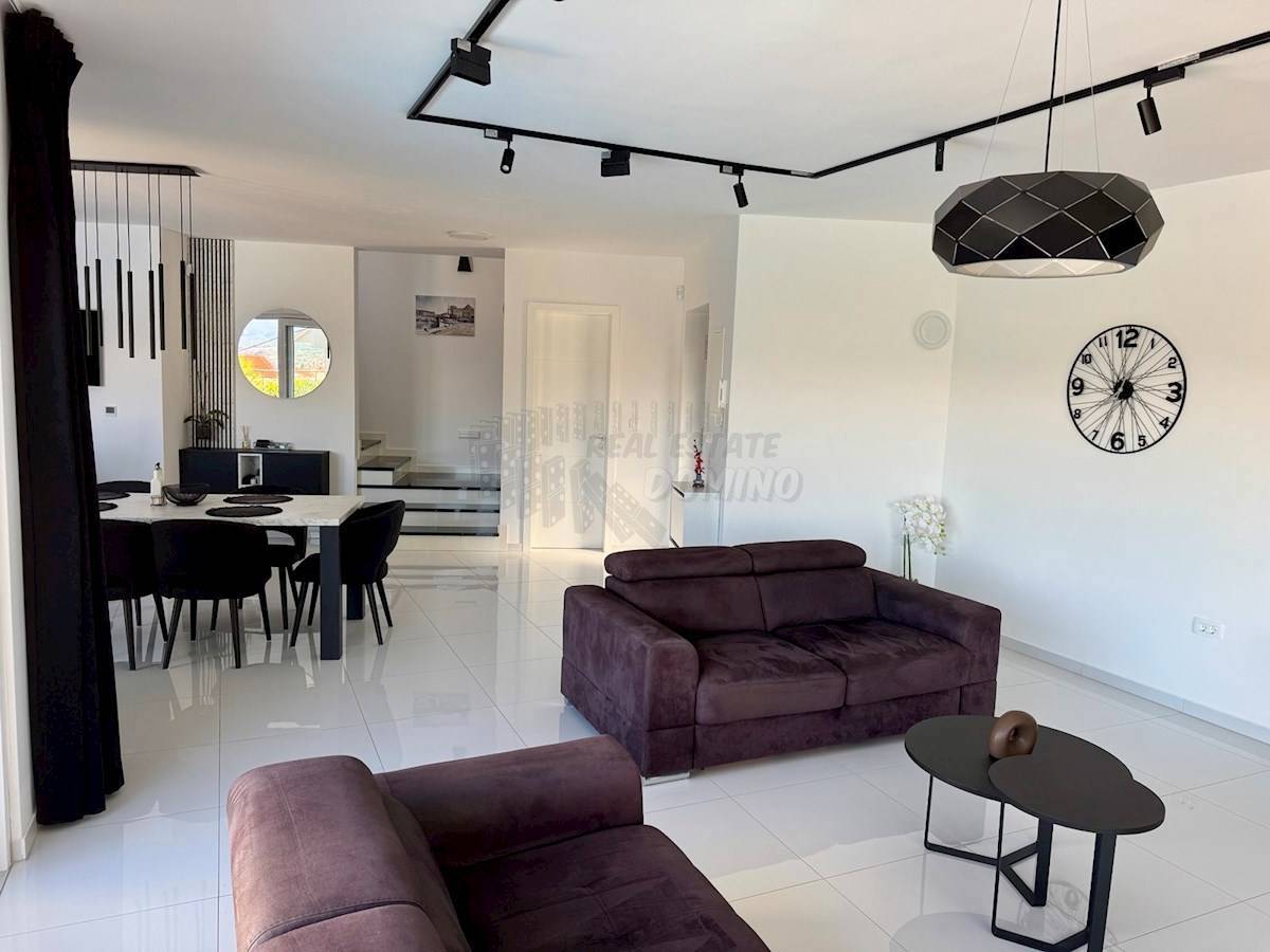 Luksuzno v bližini Malinske na otoku Krku!