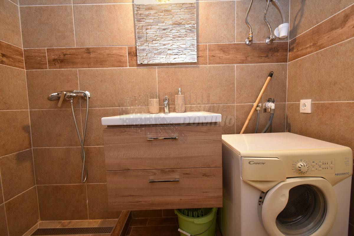 Apartma s čudovitim pogledom na morje!! Njivice!