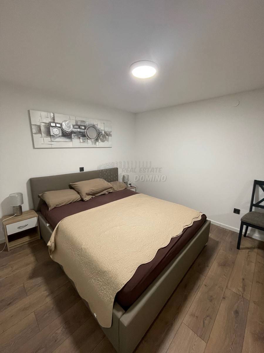 Lepa, prenovljena hiša z vrtom 150 m od morja! Punat