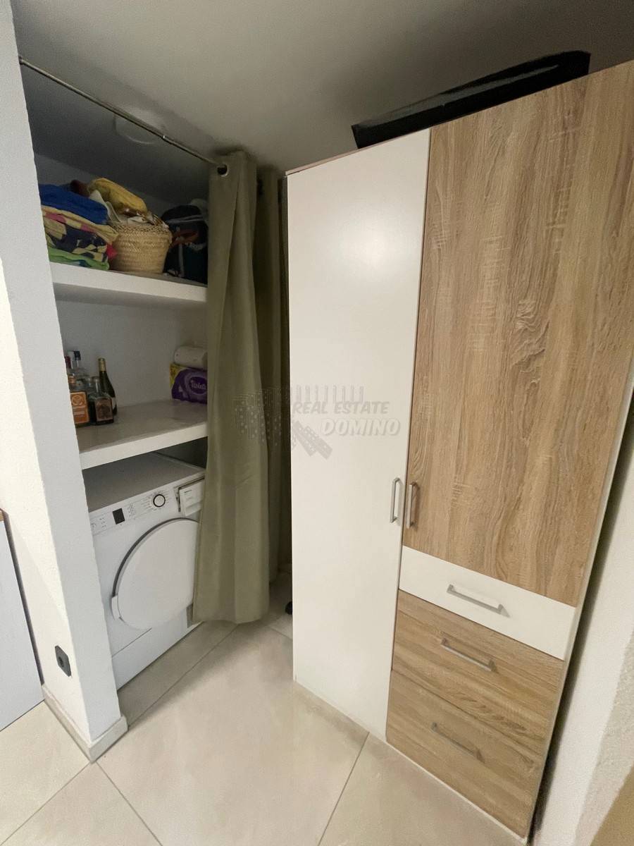 Lepa, prenovljena hiša z vrtom 150 m od morja! Punat