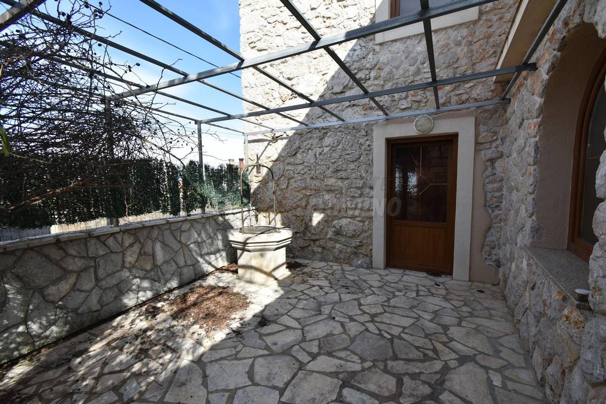 Hiša Dobrinj, 150m2