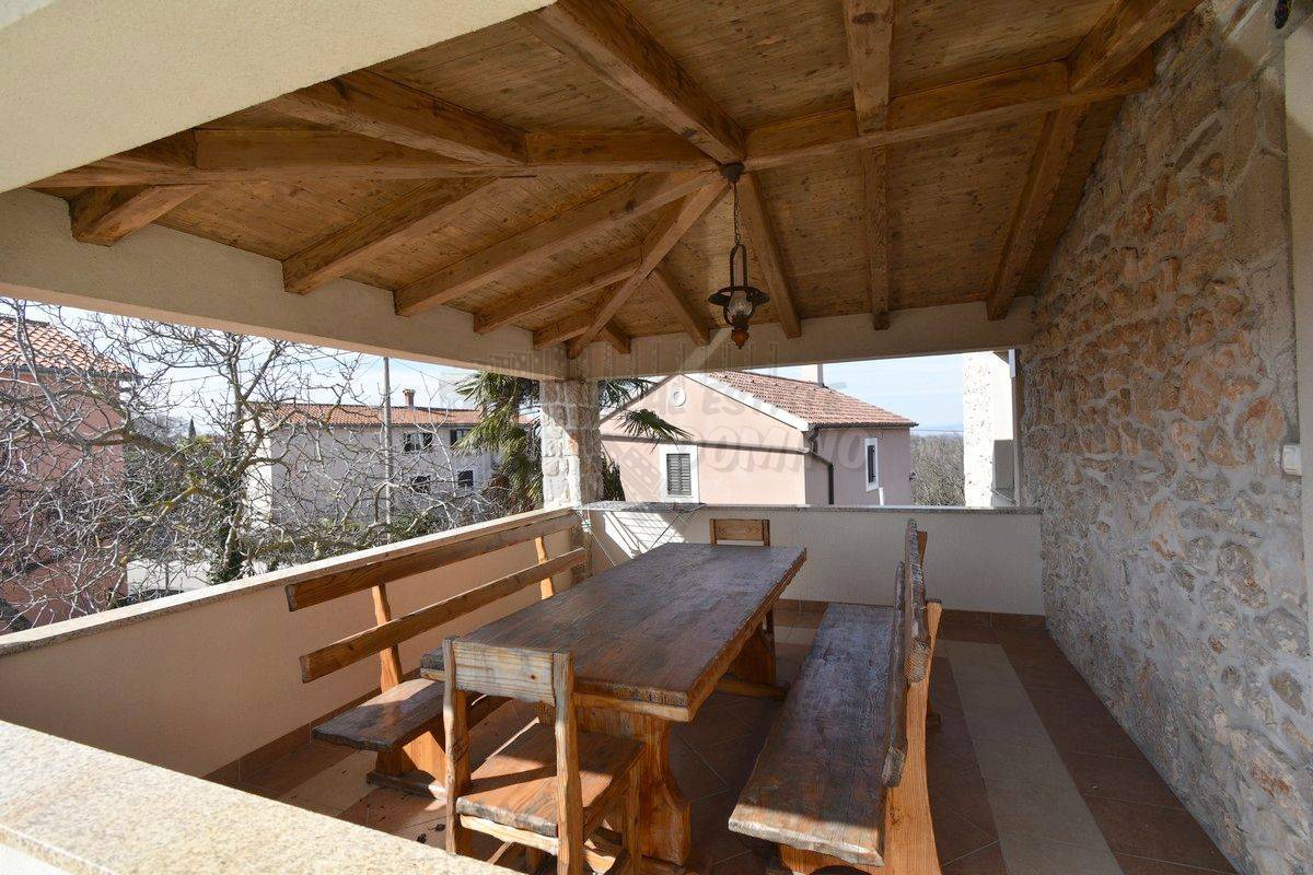 Hiša Dobrinj, 150m2