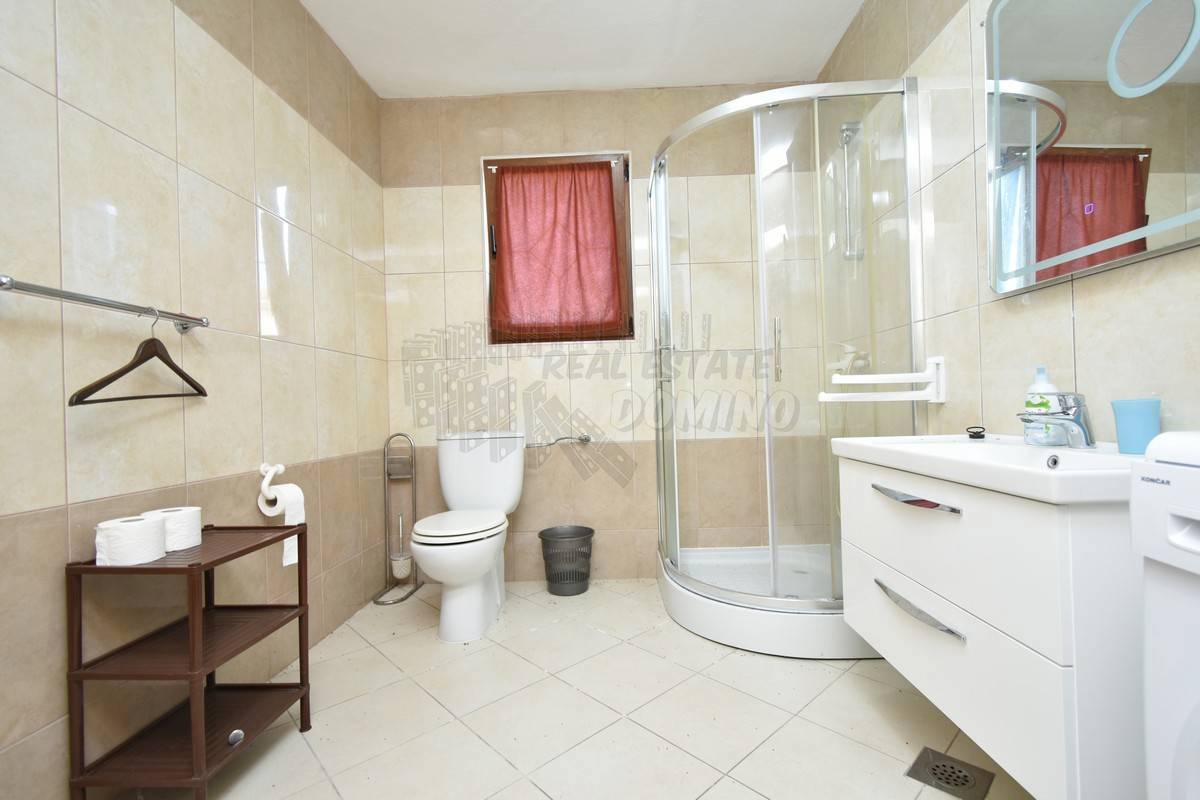 Hiša Dobrinj, 150m2