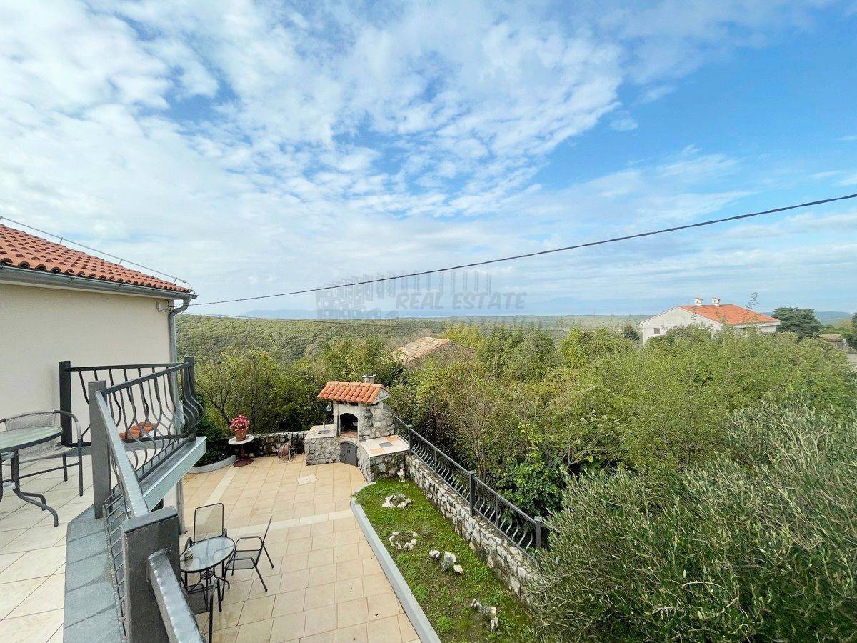 Hiša Dobrinj, 120m2