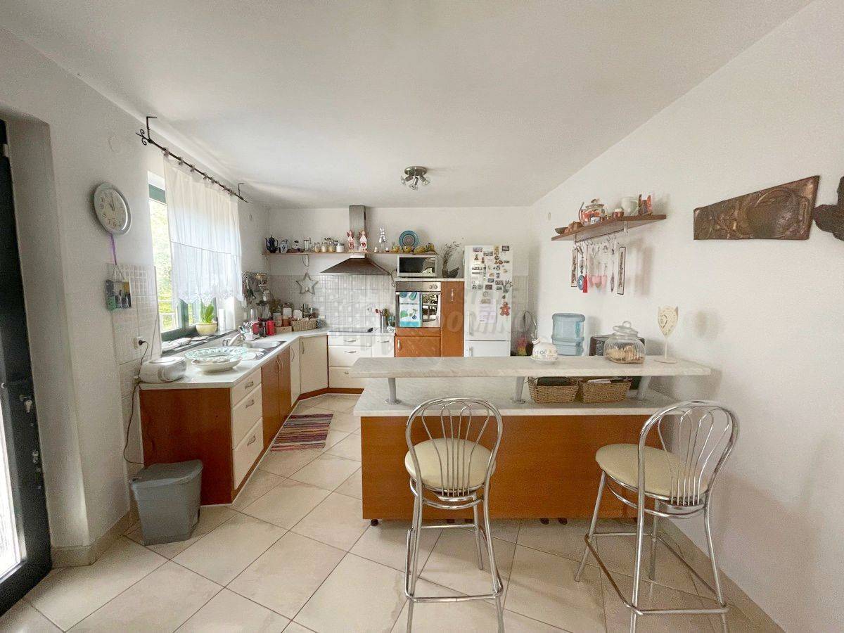 Hiša Dobrinj, 120m2