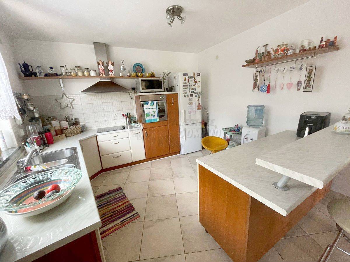 Hiša Dobrinj, 120m2