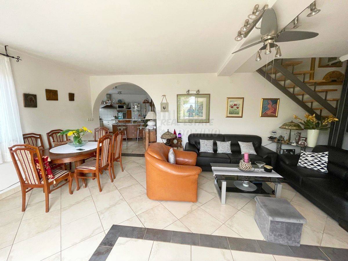 Hiša Dobrinj, 120m2