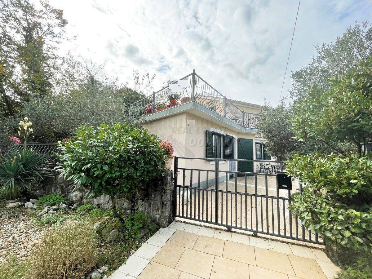 Hiša Dobrinj, 120m2