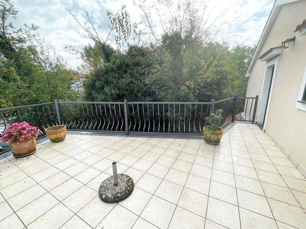 Hiša Dobrinj, 120m2