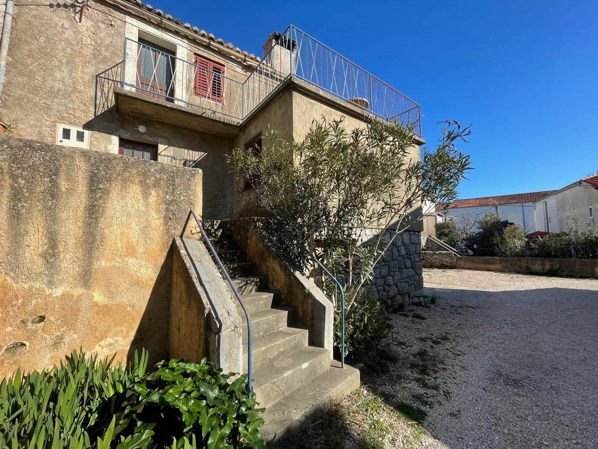 Hiša z veliko potenciala, otok Krk