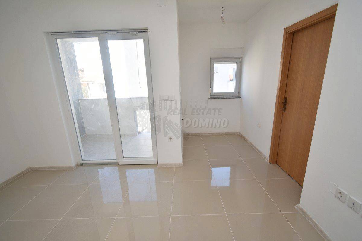 Stanovanje 150 metrov od morja! Pogled na morje!