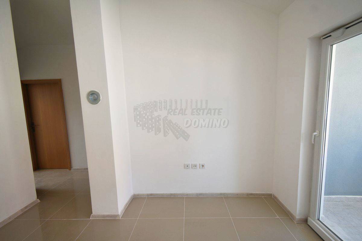 Novogradnja le 150 metrov od morja! šilo!