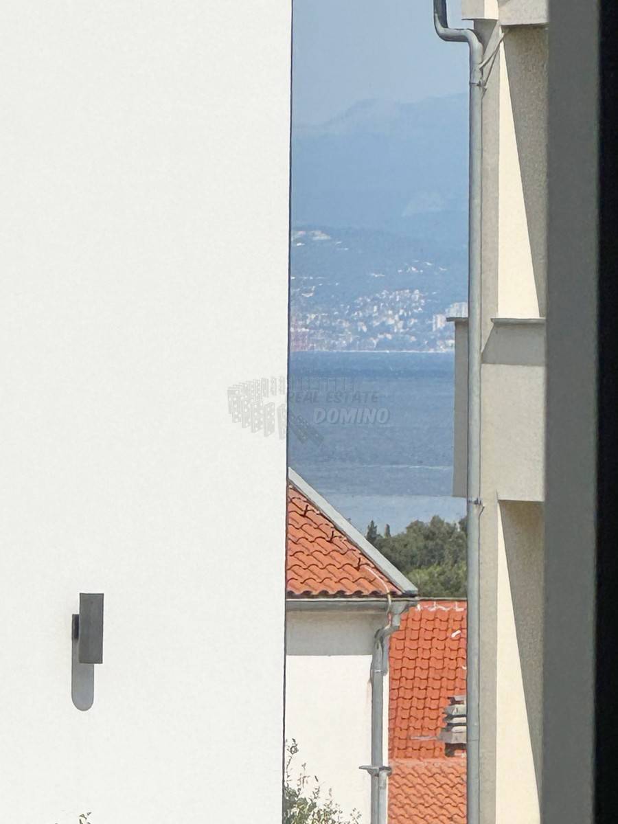 Apartma z veliko teraso, Malinska!