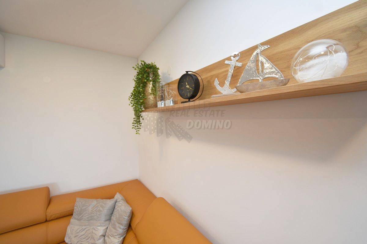 Elitni del Malinske, Rova, luksuzni apartma! Pogled na morje!