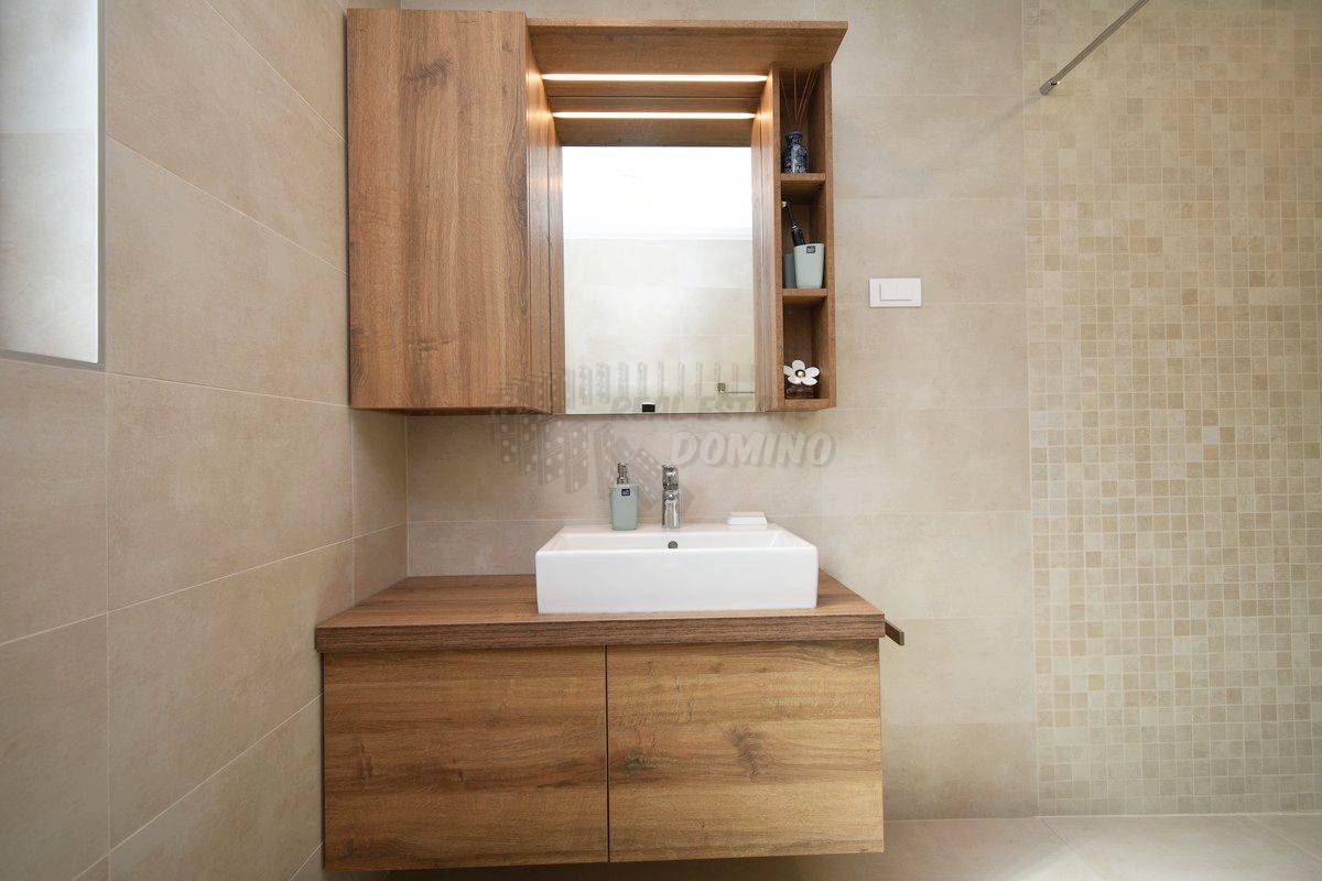 Elitni del Malinske, Rova, luksuzni apartma! Pogled na morje!