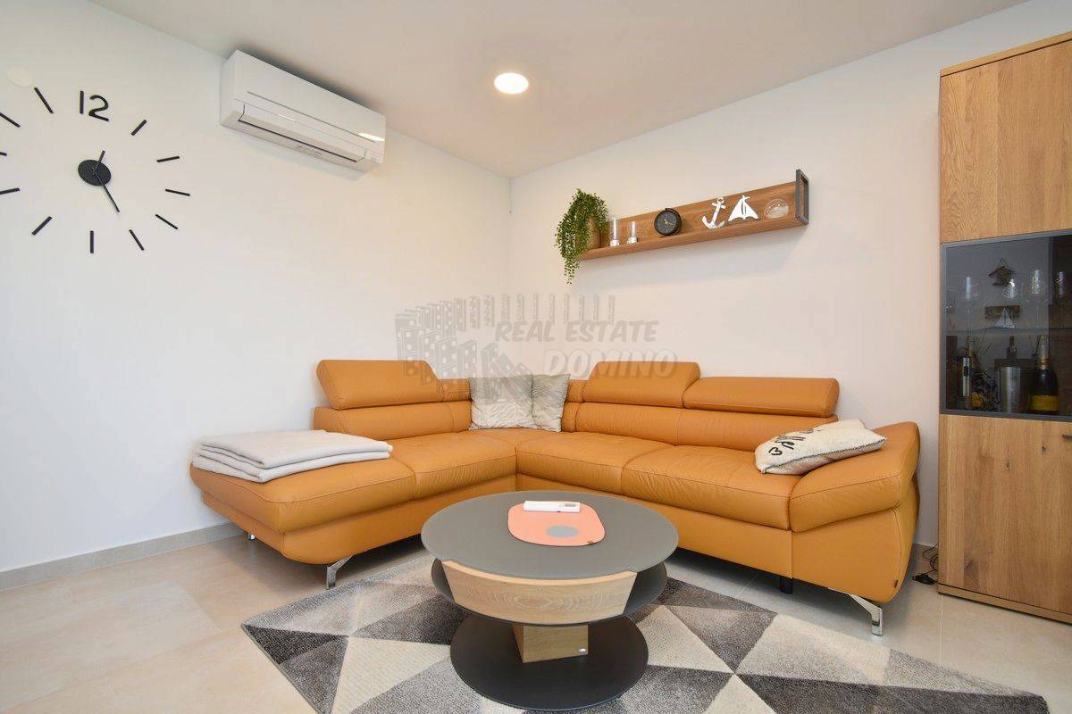 Elitni del Malinske, Rova, luksuzni apartma! Pogled na morje!