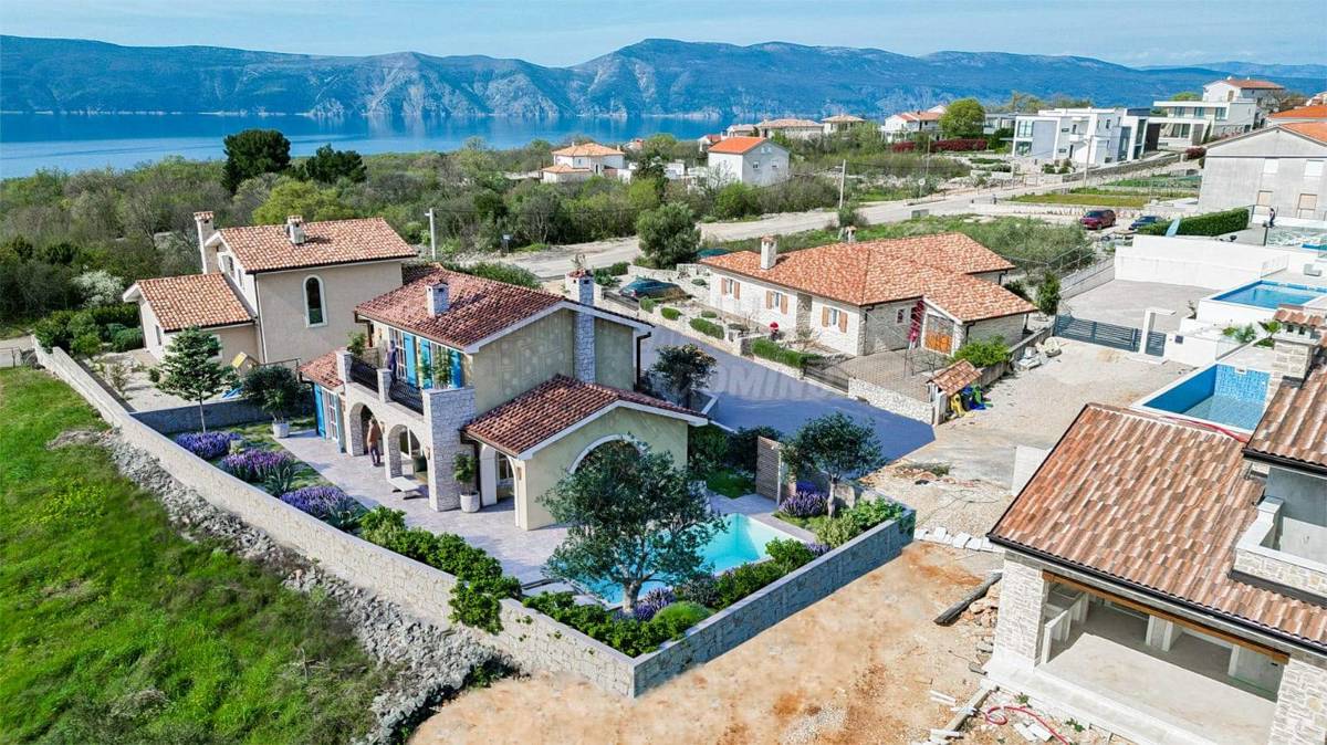 Lepa hiša v mediteranskem stilu. Otok Krk!
