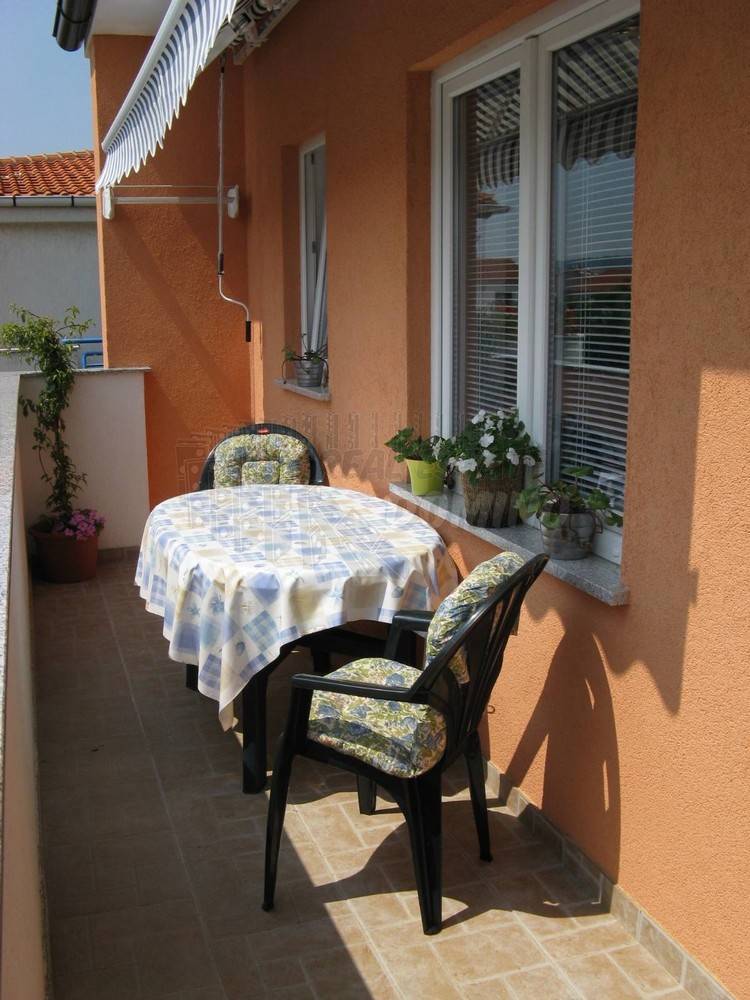 Mesto Krk-stanovanjska hiša za investicijo!