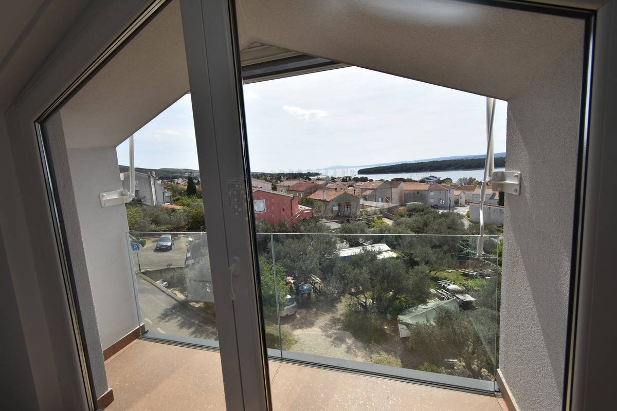 Čudovit Penthouse s panoramskim razgledom! Punat