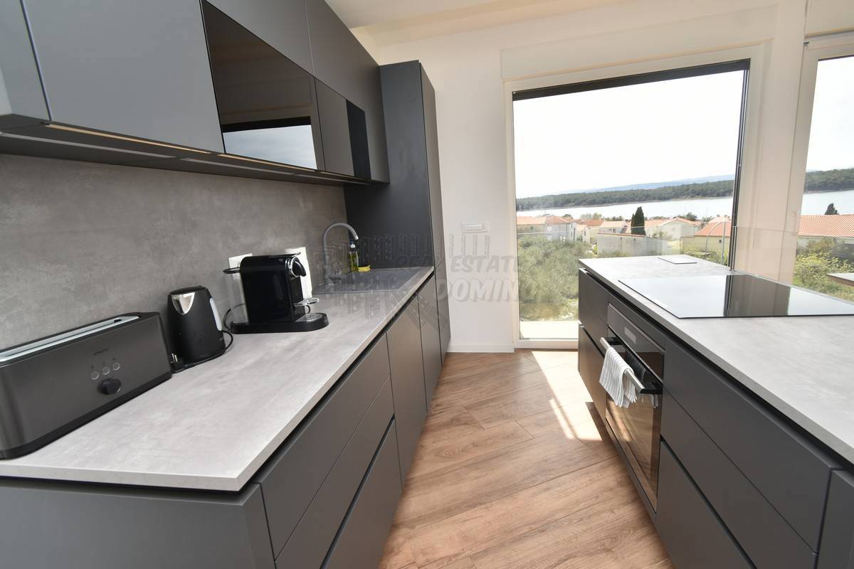 Čudovit Penthouse s panoramskim razgledom! Punat