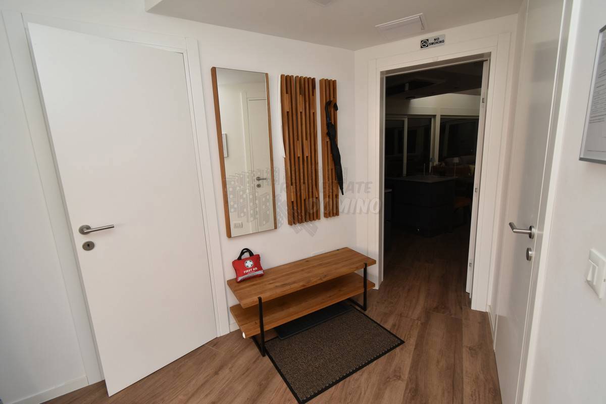 Čudovit Penthouse s panoramskim razgledom! Punat