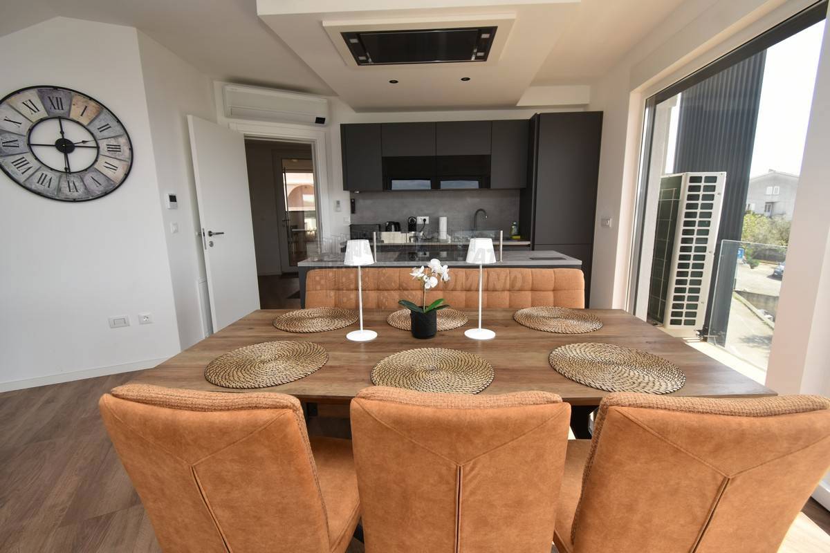 Čudovit Penthouse s panoramskim razgledom! Punat