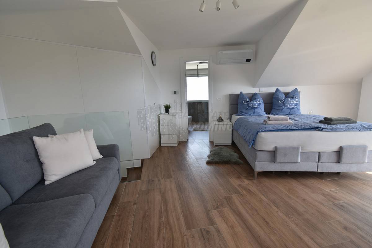 Čudovit Penthouse s panoramskim razgledom! Punat