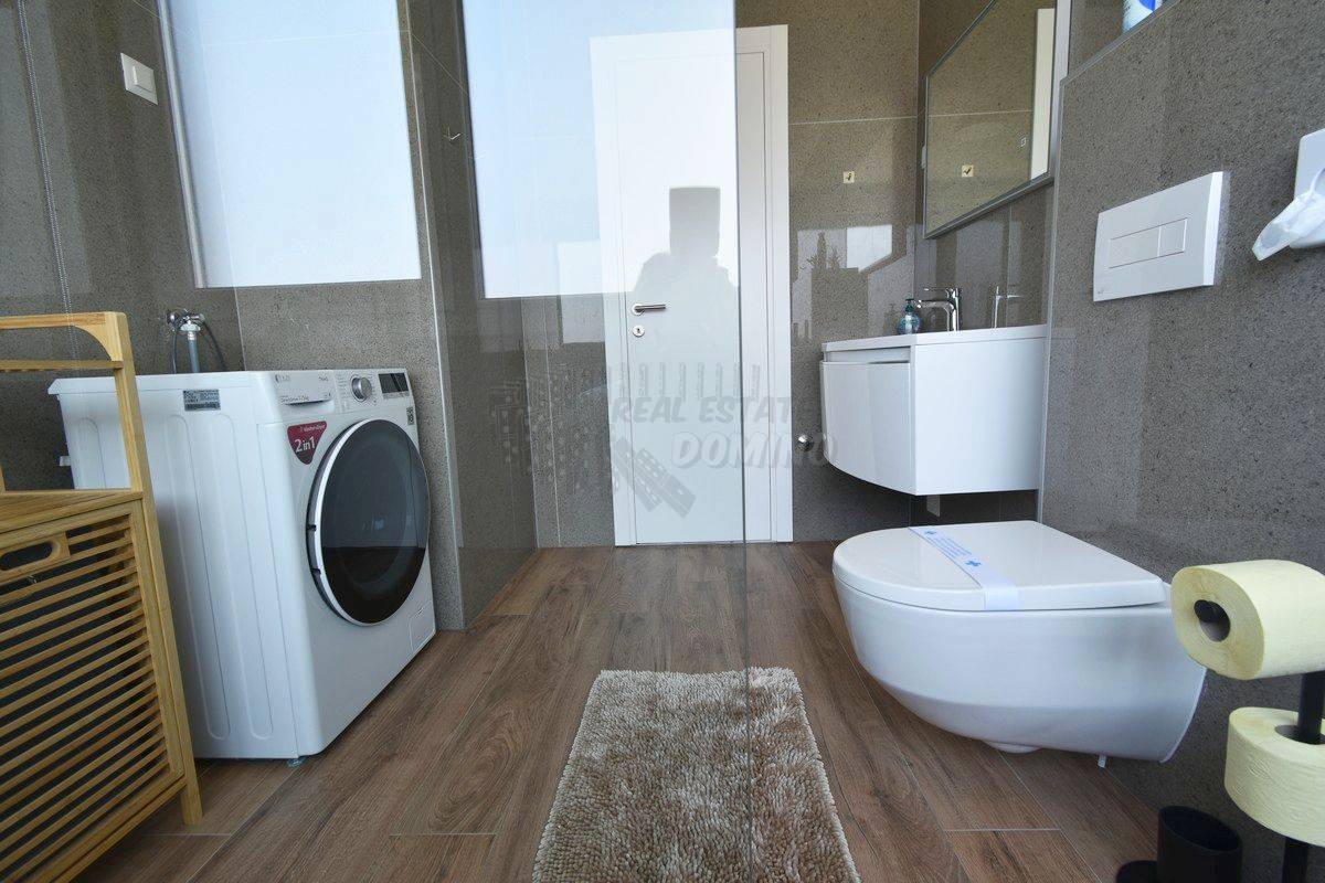 Čudovit Penthouse s panoramskim razgledom! Punat