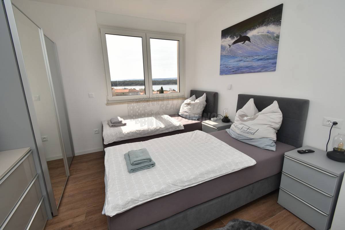 Čudovit Penthouse s panoramskim razgledom! Punat