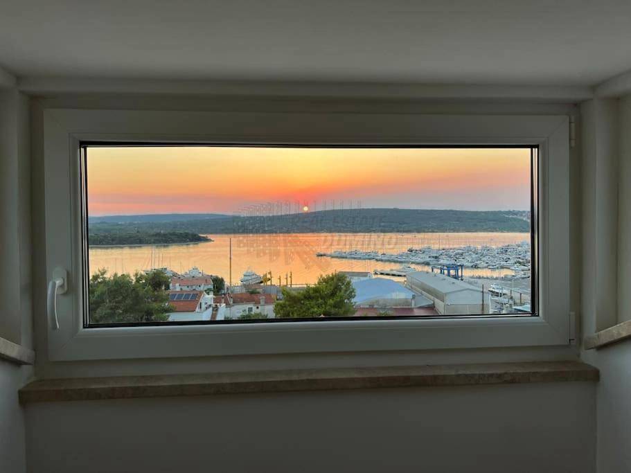 Čudovit Penthouse s panoramskim razgledom! Punat