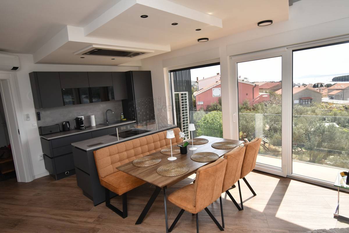 Čudovit Penthouse s panoramskim razgledom! Punat