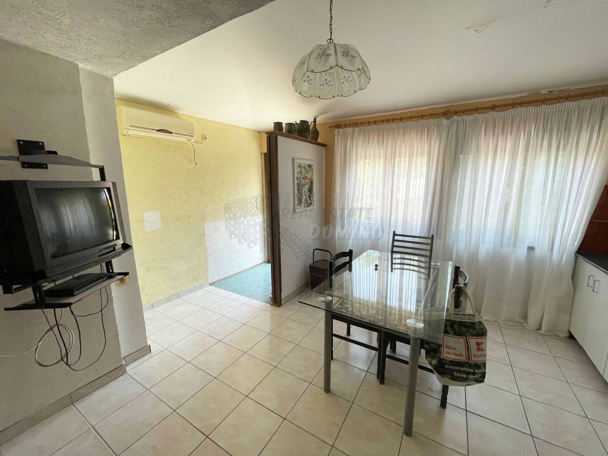 Hiša s 3 apartmaji in čudovitim razgledom! šilo!