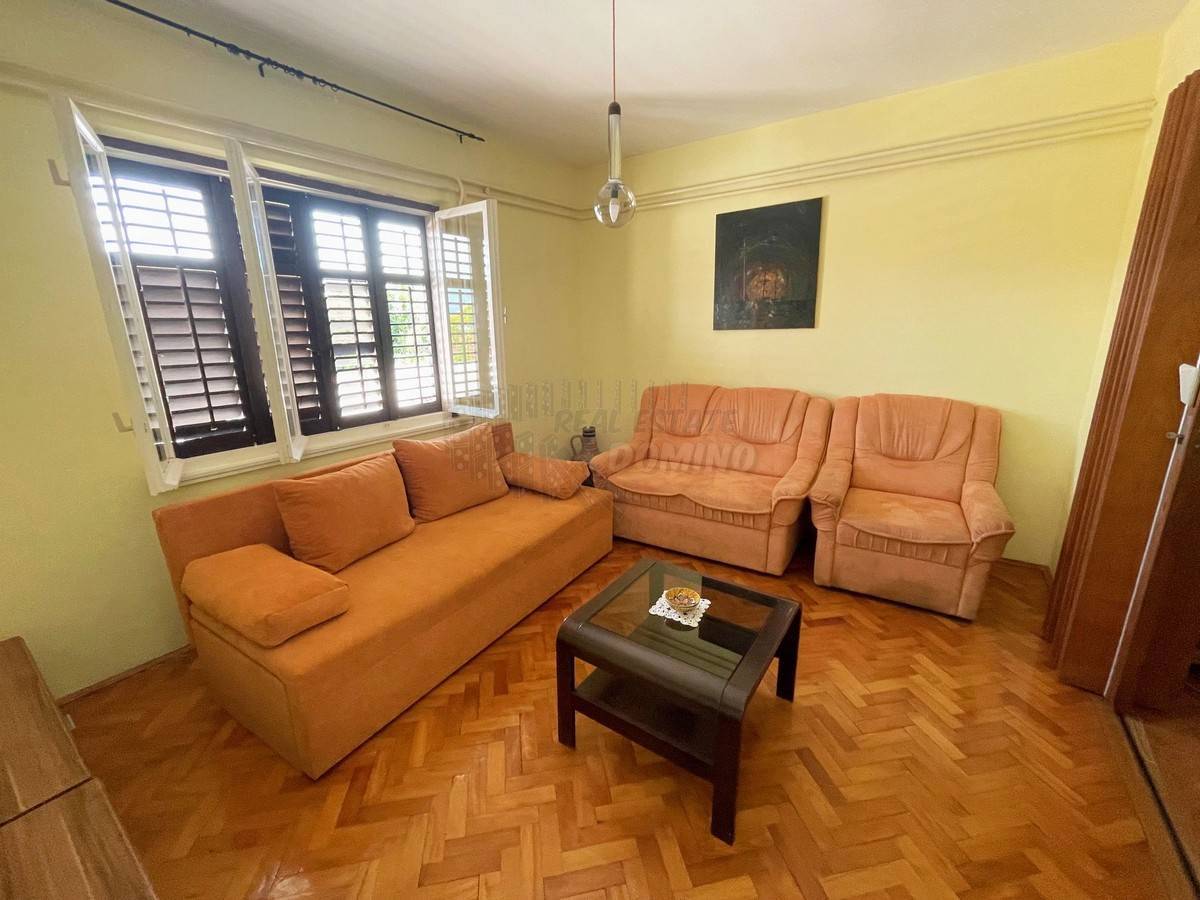 Hiša s 3 apartmaji in čudovitim razgledom! šilo!
