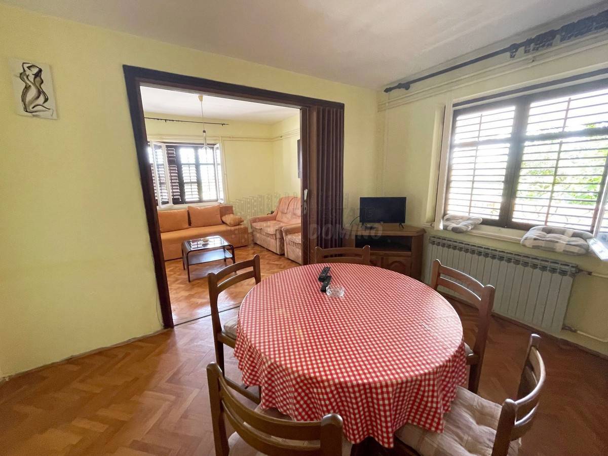 Hiša s 3 apartmaji in čudovitim razgledom! šilo!