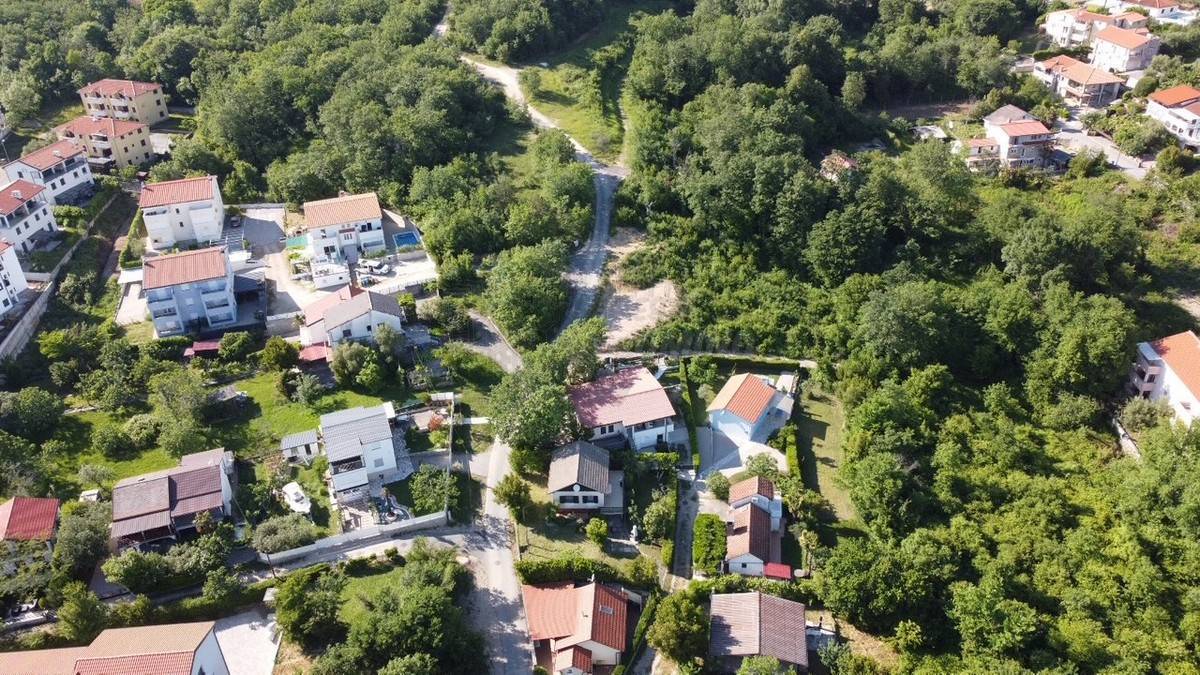 Samostojna hiša z veliko potenciala! Otok Krk!